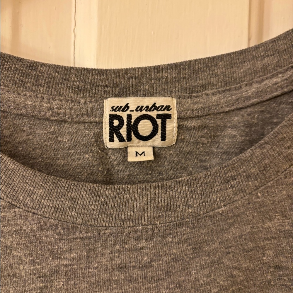 Good Vibes Riot Gray T-Shirt - Picture 2 of 3